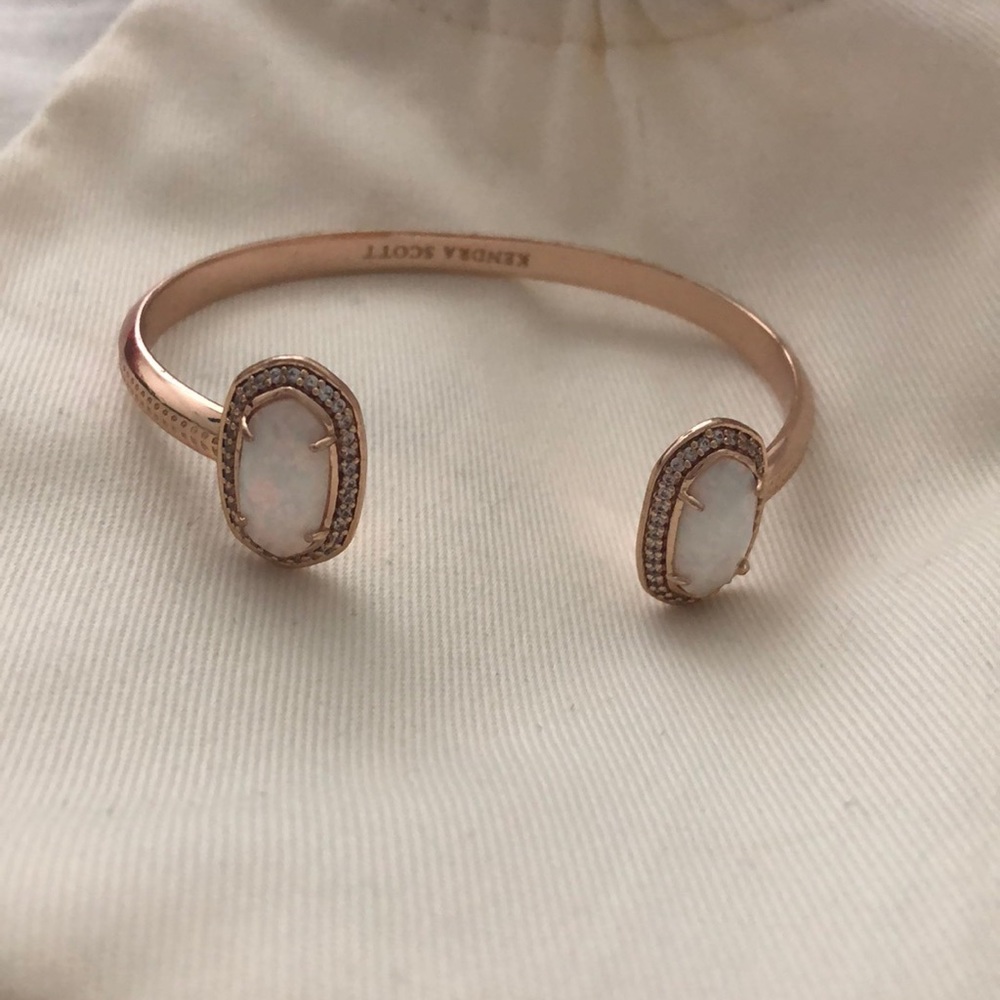 Rose gold Kendra Scott bracelet! 💎💎💎
